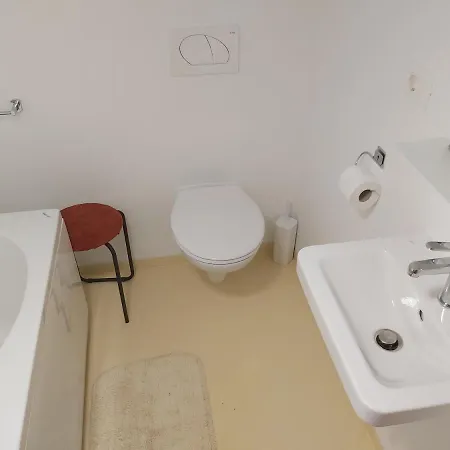 Divaca, Srebrna Apartamento *