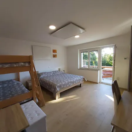 Apartma Divaca, Srebrna