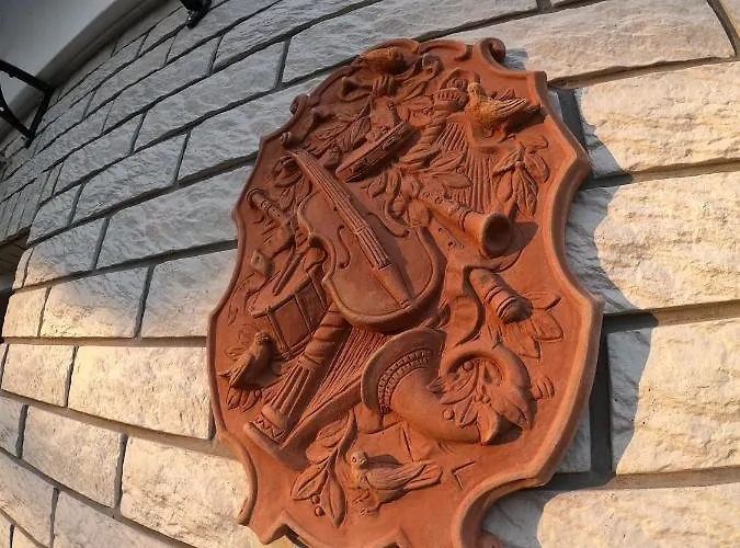 Divaca, Srebrna アパート