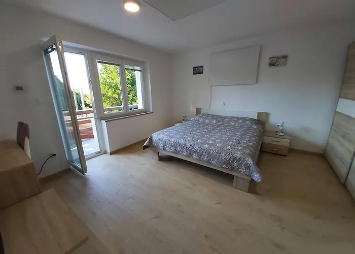 アパート Divaca, Srebrna