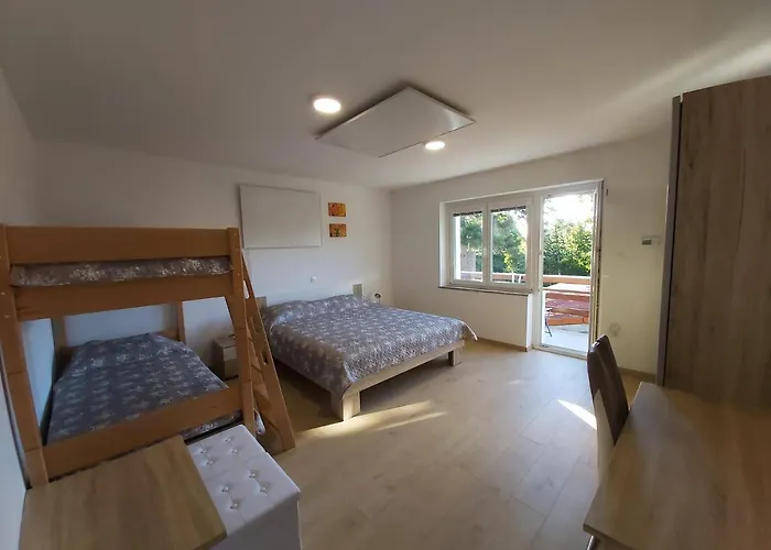 Апартаменты Divaca, Srebrna